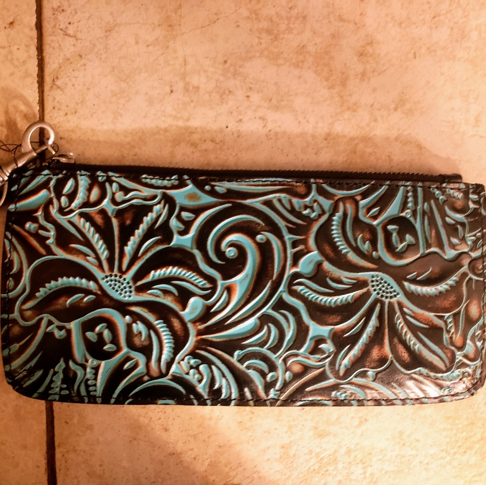 NWT-Patricia Nash Tooled Turquoise Wristlet/Clutch